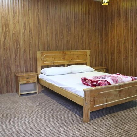 Golden Peak Guest House Gilgit Eksteriør billede